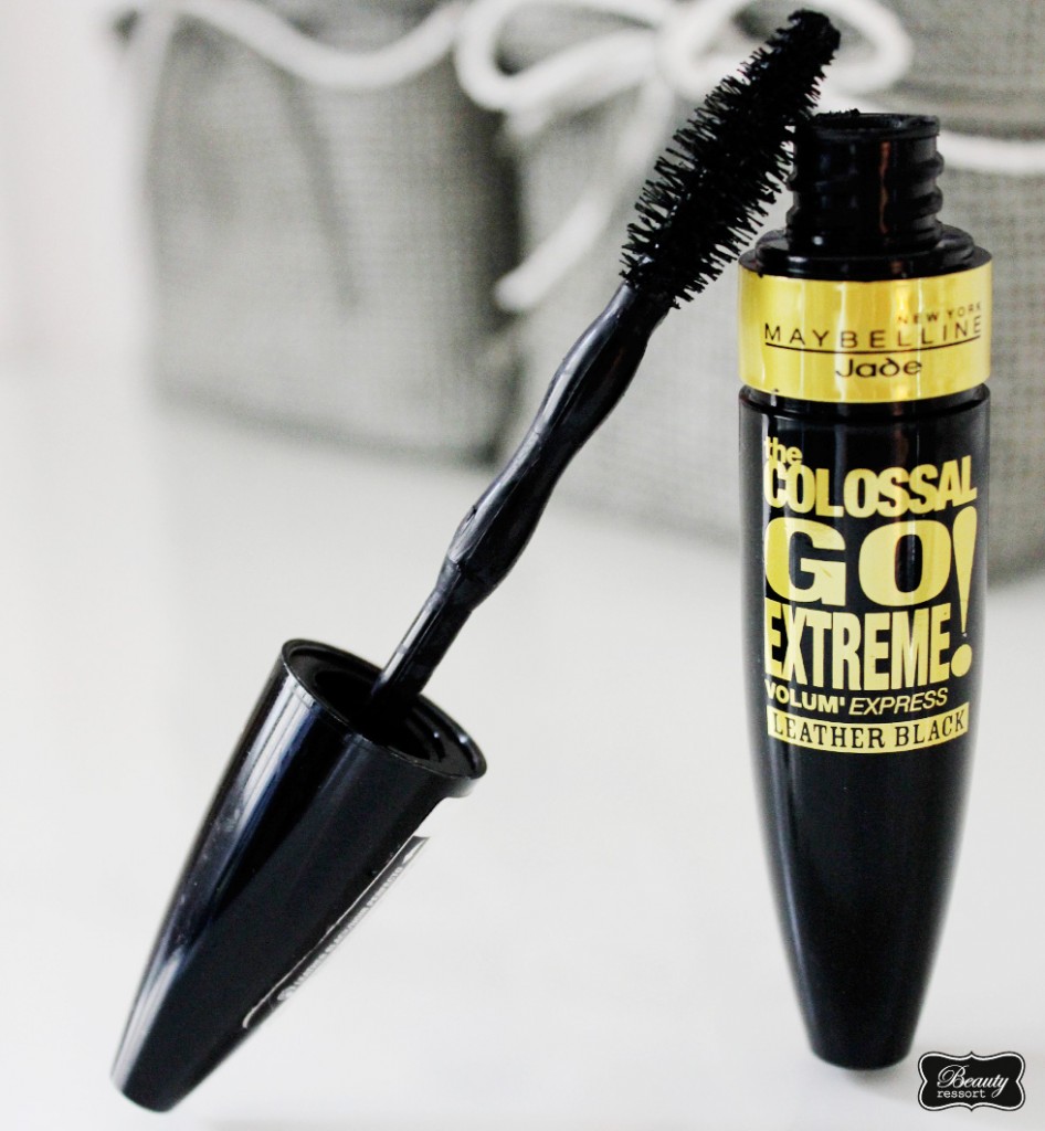 Maybelline Colossal Go Extreme Leather Black Mascara