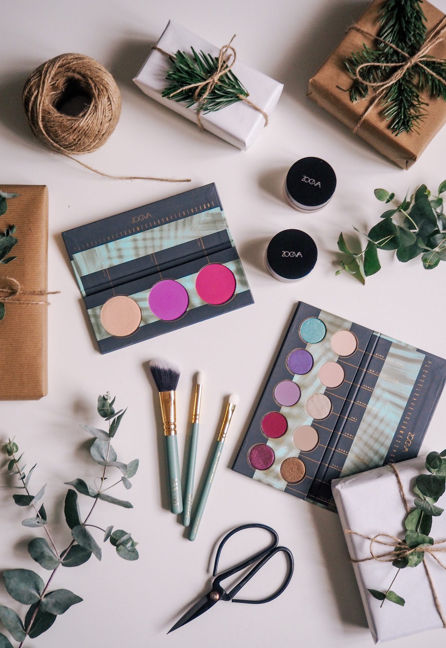 ADVENTSKALENDER TÜRCHEN 11: ZOEVA